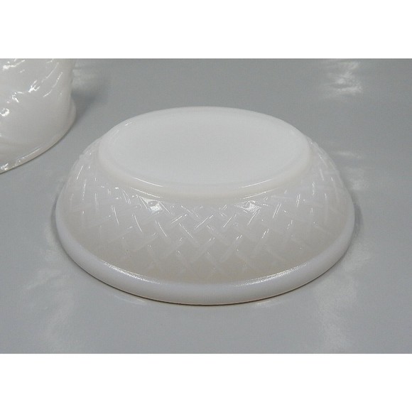 Hazel Atlas Hen on Nest White Translucent Milk Glass Opalescent Candy Dish - Picture 8 of 12